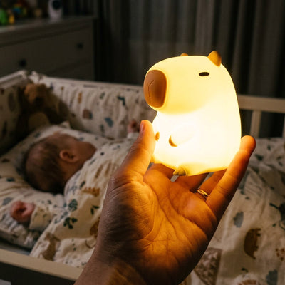 Veilleuse bébé capybara tactile