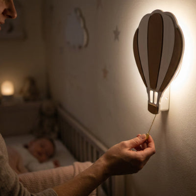 Veilleuse bébé murale montgolfière paisible